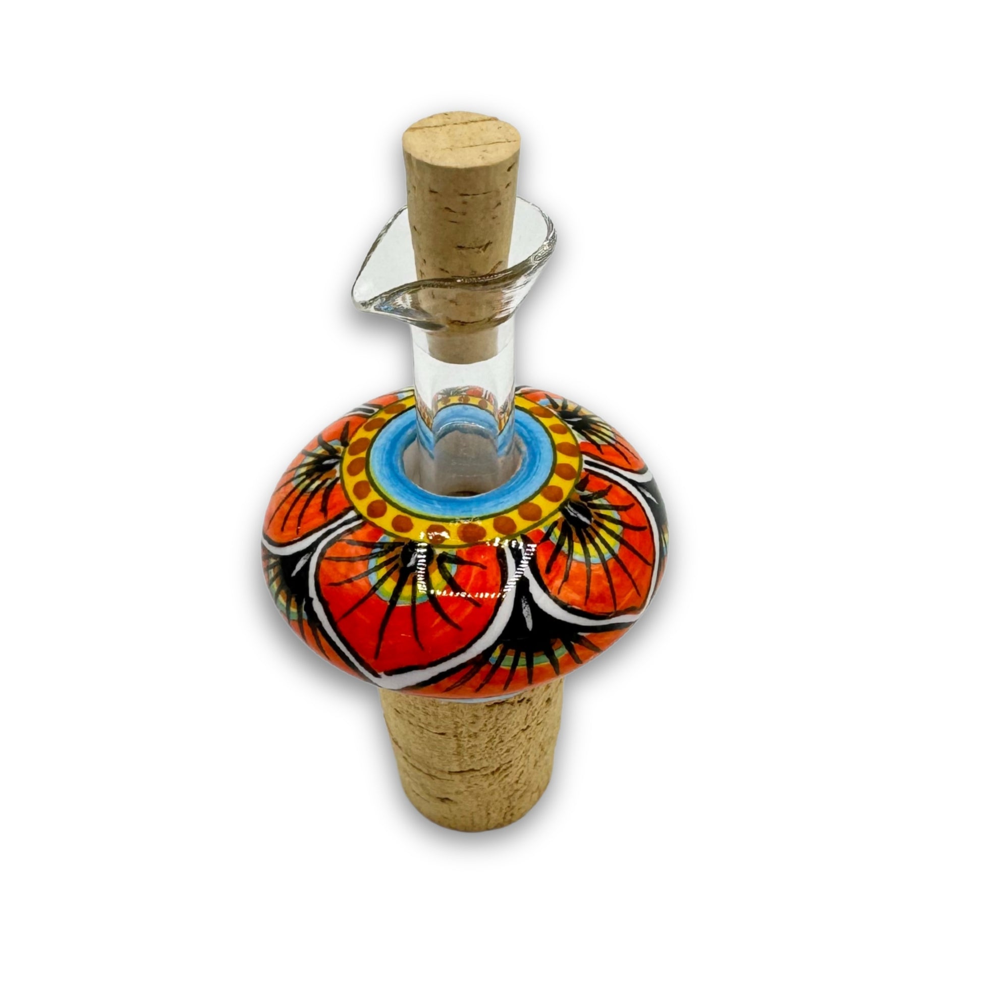 Leuchtend handbemalter Flaschenverschluss mit intensivem Orangenrot, blauer Mitte und floralen Elementen, ergänzt durch einen Glasausgießer und Korkeinsatz – ein mediterraner Farbtupfer für jede Flasche